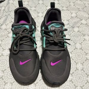 Nike Presto size 5.5y